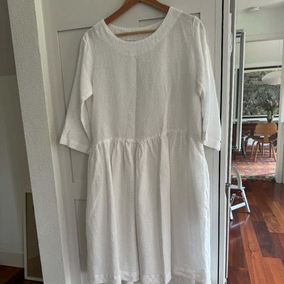 100% - Picture 2 of 8